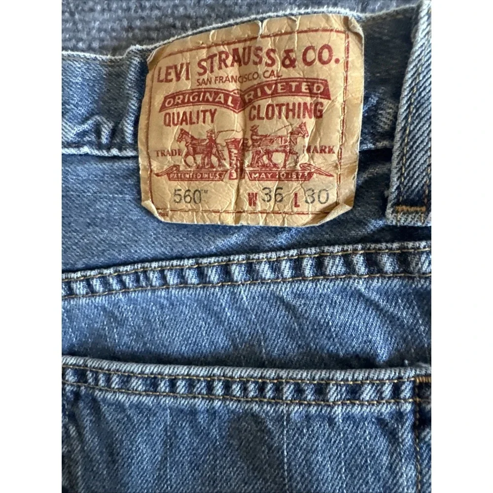 Levi's 560 Loose Comfort Fit Jeans 36W x 30L‎ Taper Below Knee, Mid Rise Denims